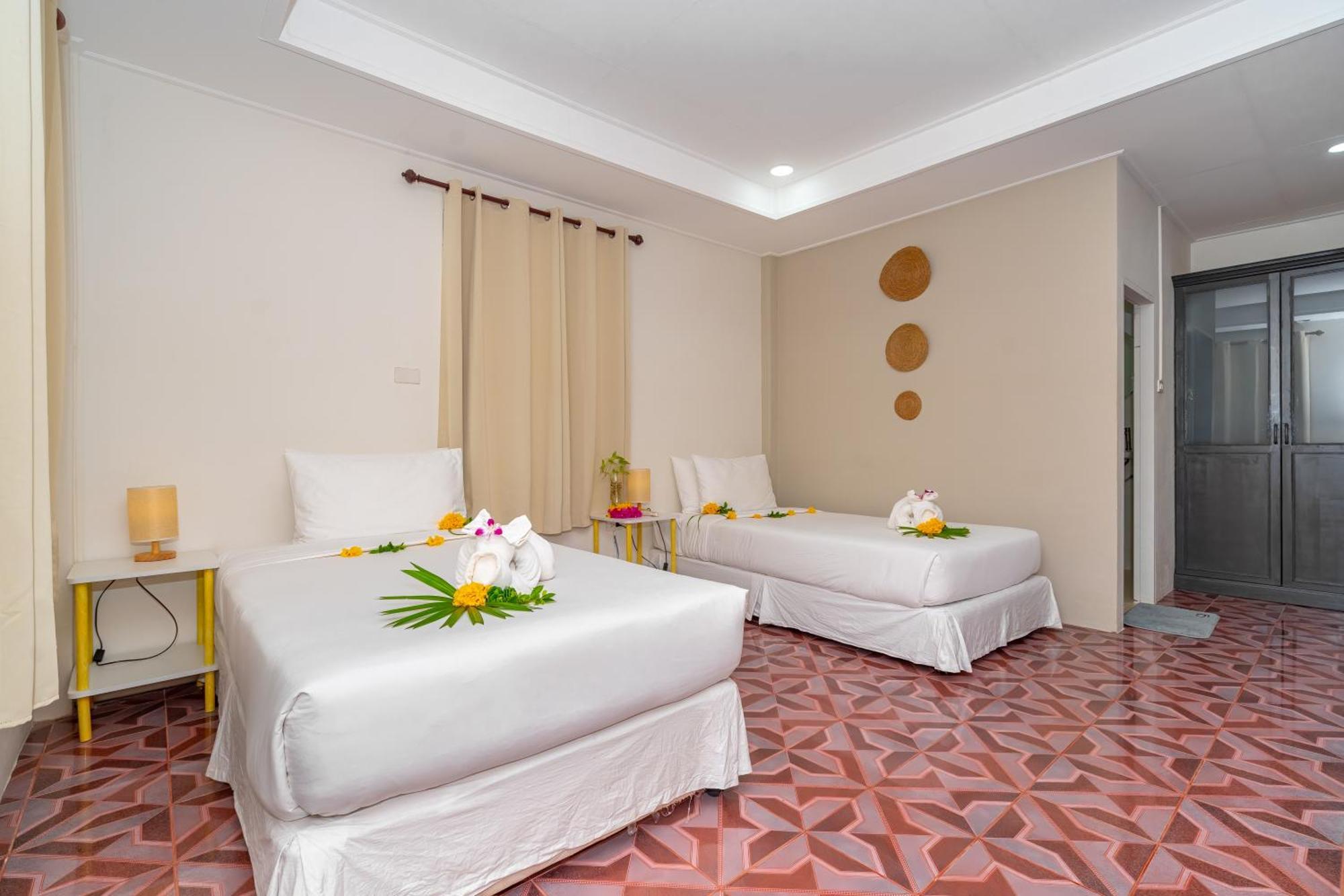 Lanta Beachfront Resort Koh Lanta Ngoại thất bức ảnh