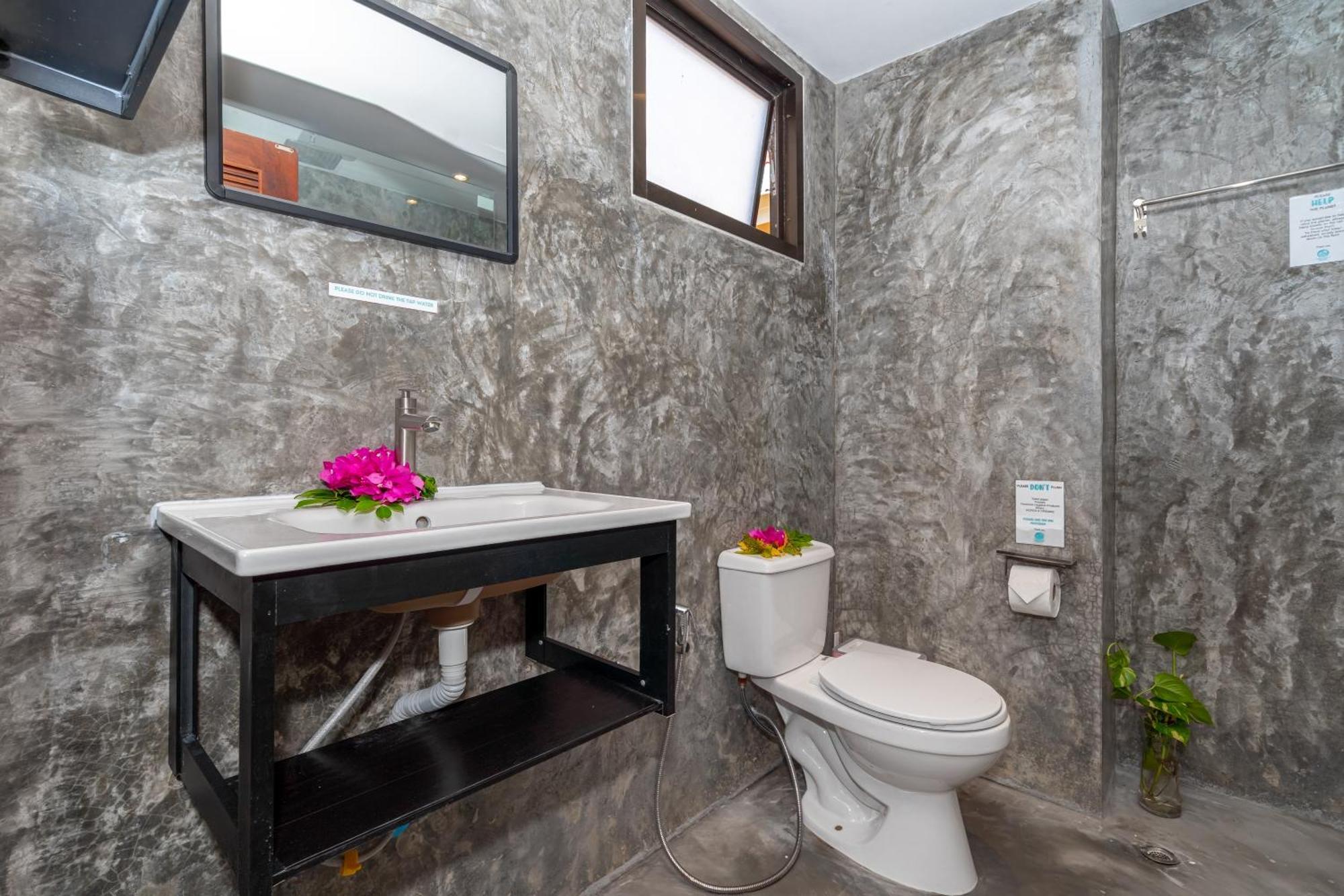 Lanta Beachfront Resort Koh Lanta Ngoại thất bức ảnh